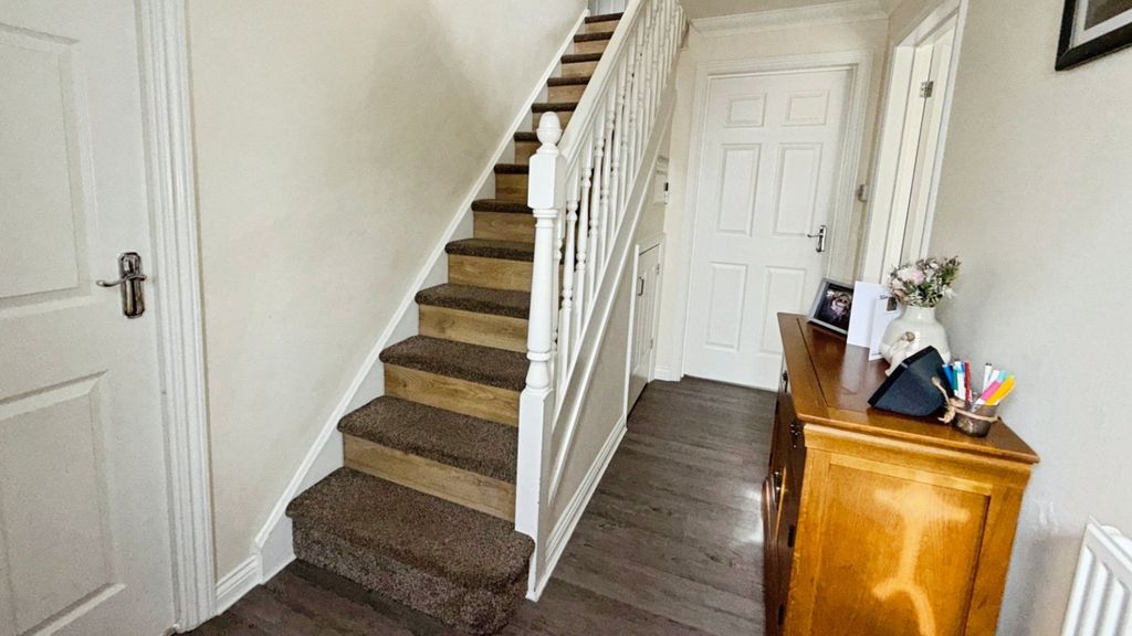 Property photo 2 of 24 Hallway