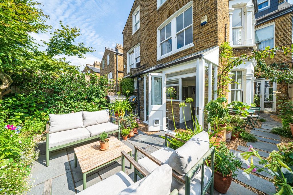 Property photo 2 of 14 Picture No. 04