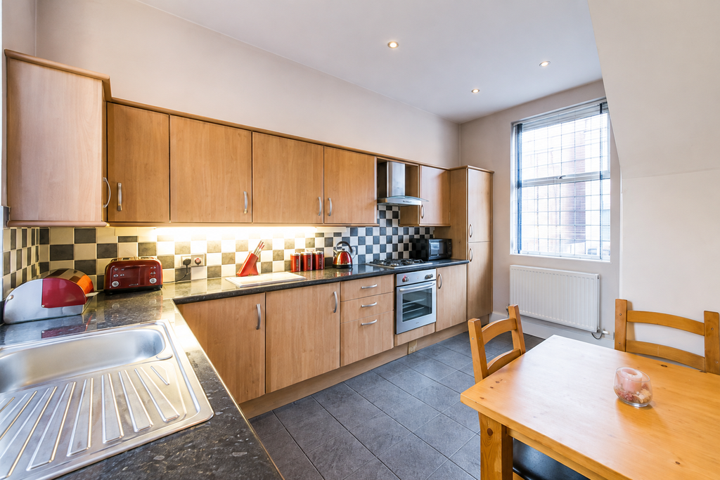 Property photo 2 of 4 Kitchen