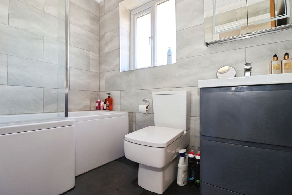 Property photo 3 of 22 Pbox-Img.Jpg
