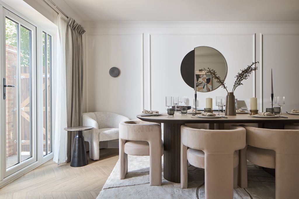 Property photo 3 of 18 Previous Showhome