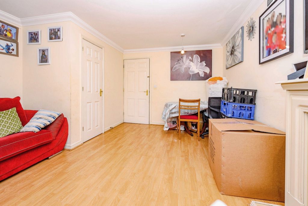 Property photo 3 of 15 Pbox-Img.Jpg