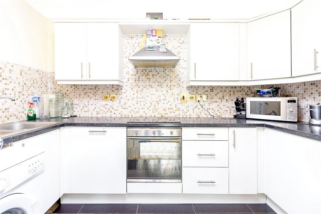 Property photo 3 of 7