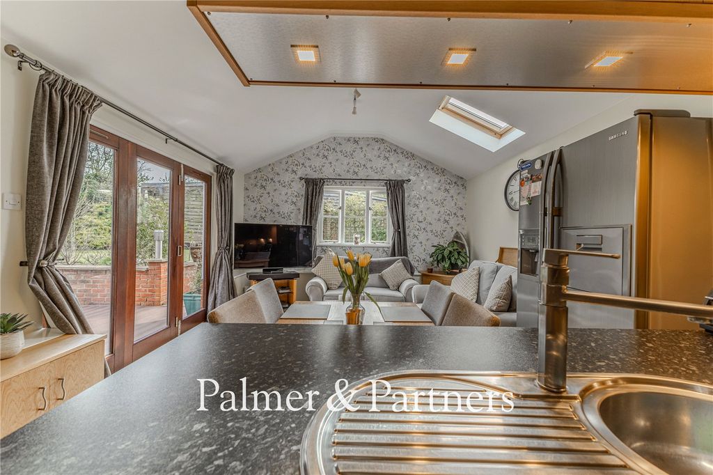 Property photo 2 of 29 Picture No. 07