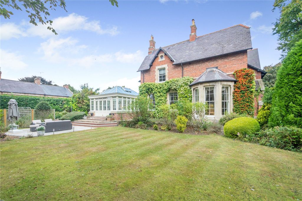 Property photo 2 of 19 Picture 2