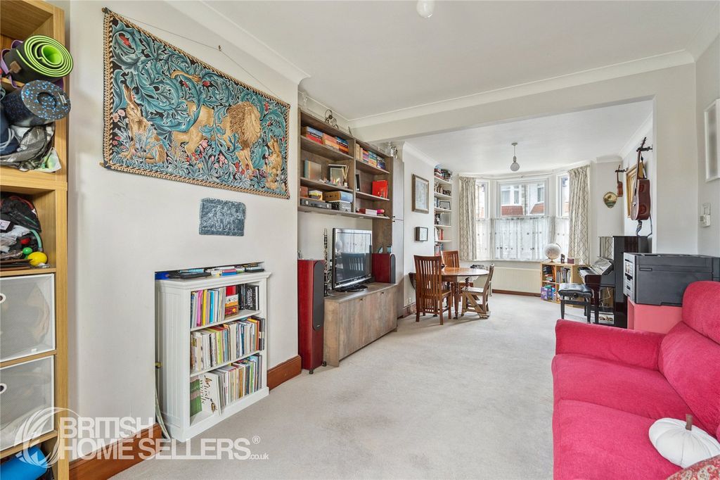 Property photo 3 of 15 Picture No. 19