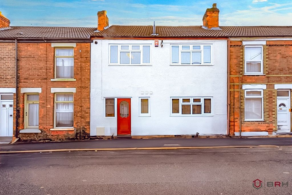 Property photo 1 of 12