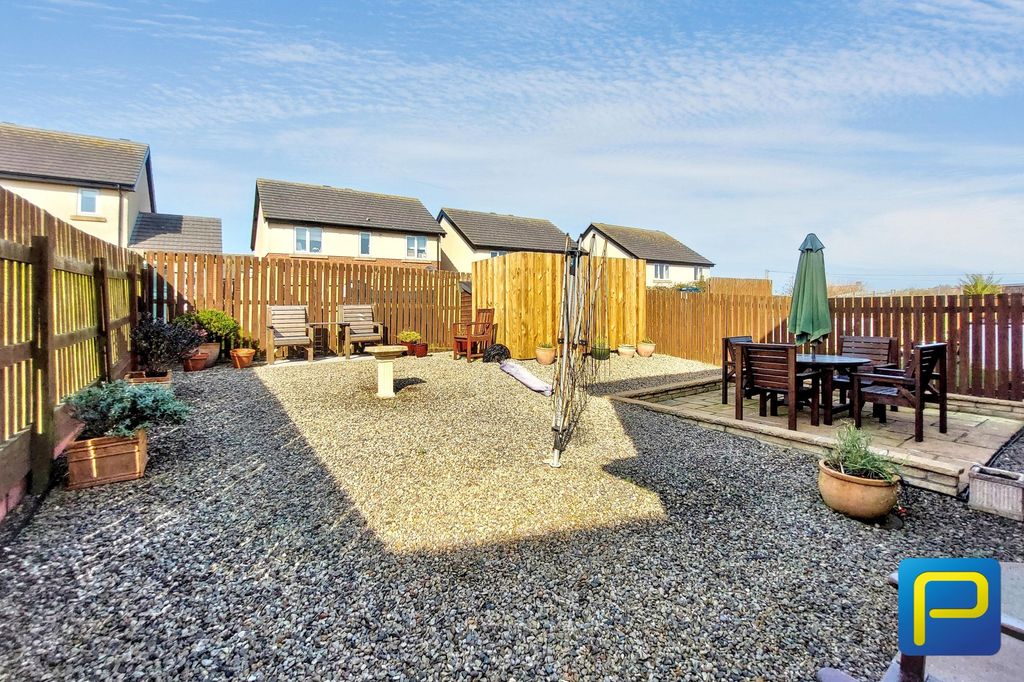 Property photo 3 of 24