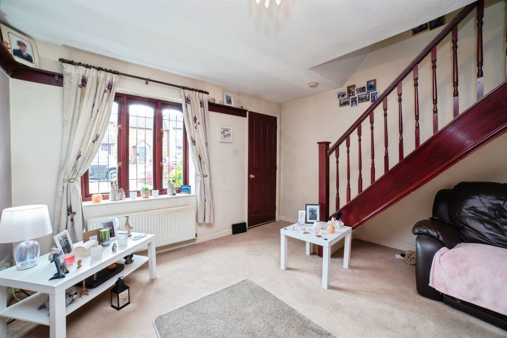 Property photo 2 of 17