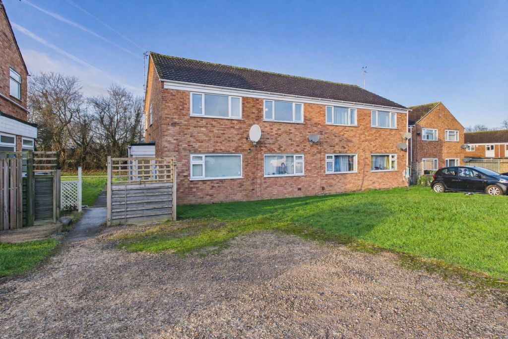 Property photo 1 of 6 Front