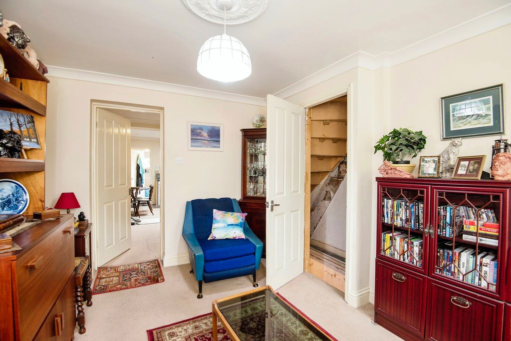 Property photo 3 of 11 Photography