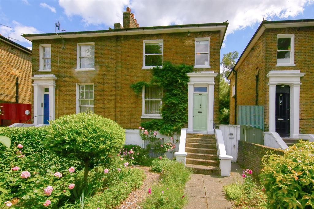 Property photo 1 of 11 Eden Harper Loughborough Park