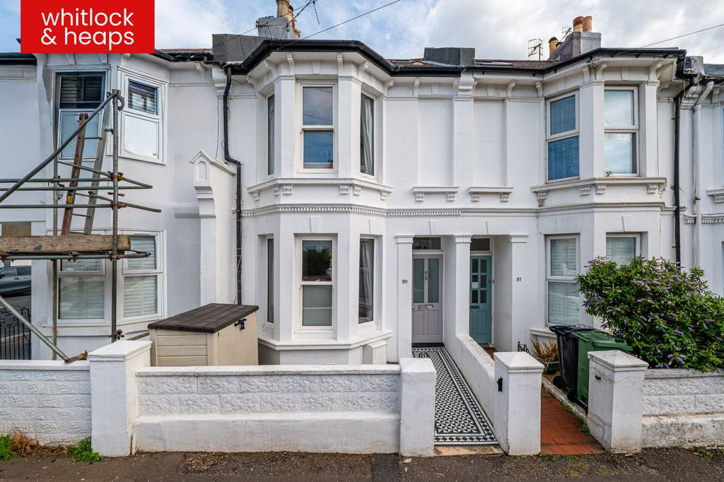 Property photo 1 of 17