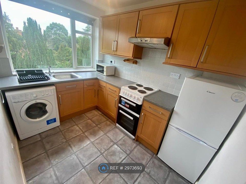 Property photo 2 of 13 Kitchen 1
