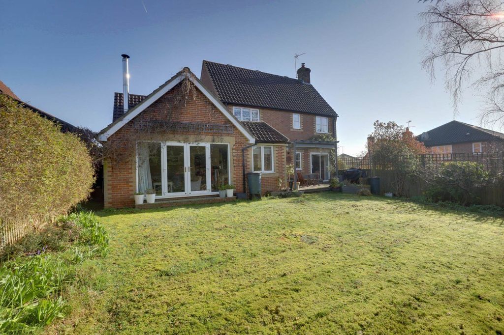 Property photo 2 of 19
