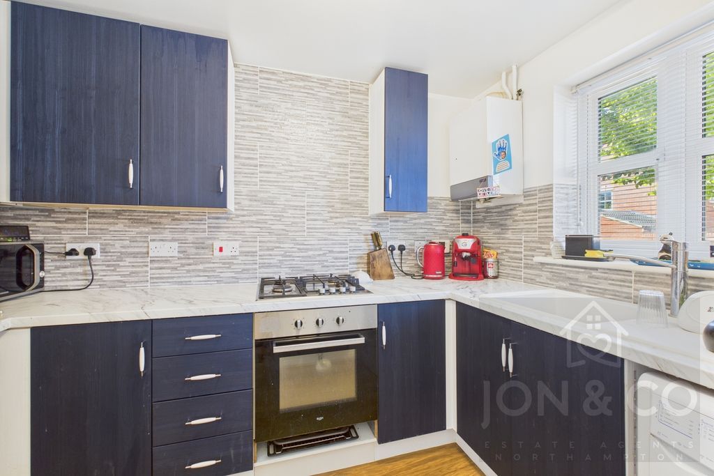 Property photo 2 of 12