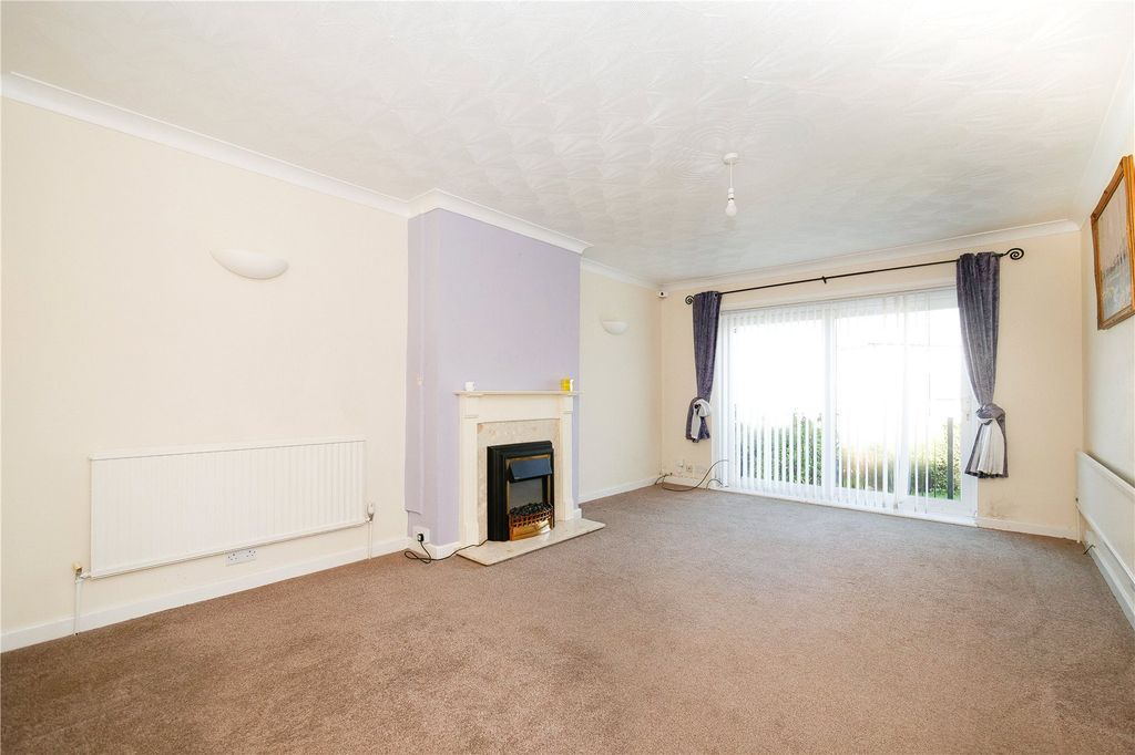 Property photo 2 of 12 Picture No. 02