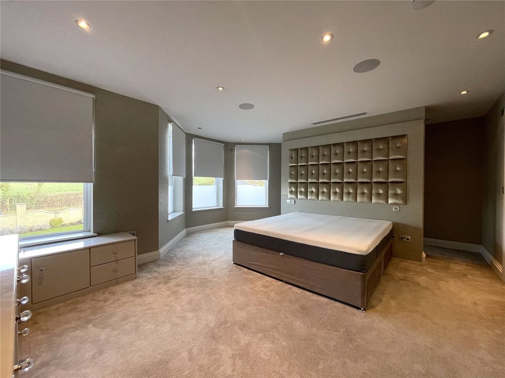 Additional image 11 of 3 bed flat to rentMurano House, 389 Cockfosters Road, Hadley Wood, Hertfordshire EN4