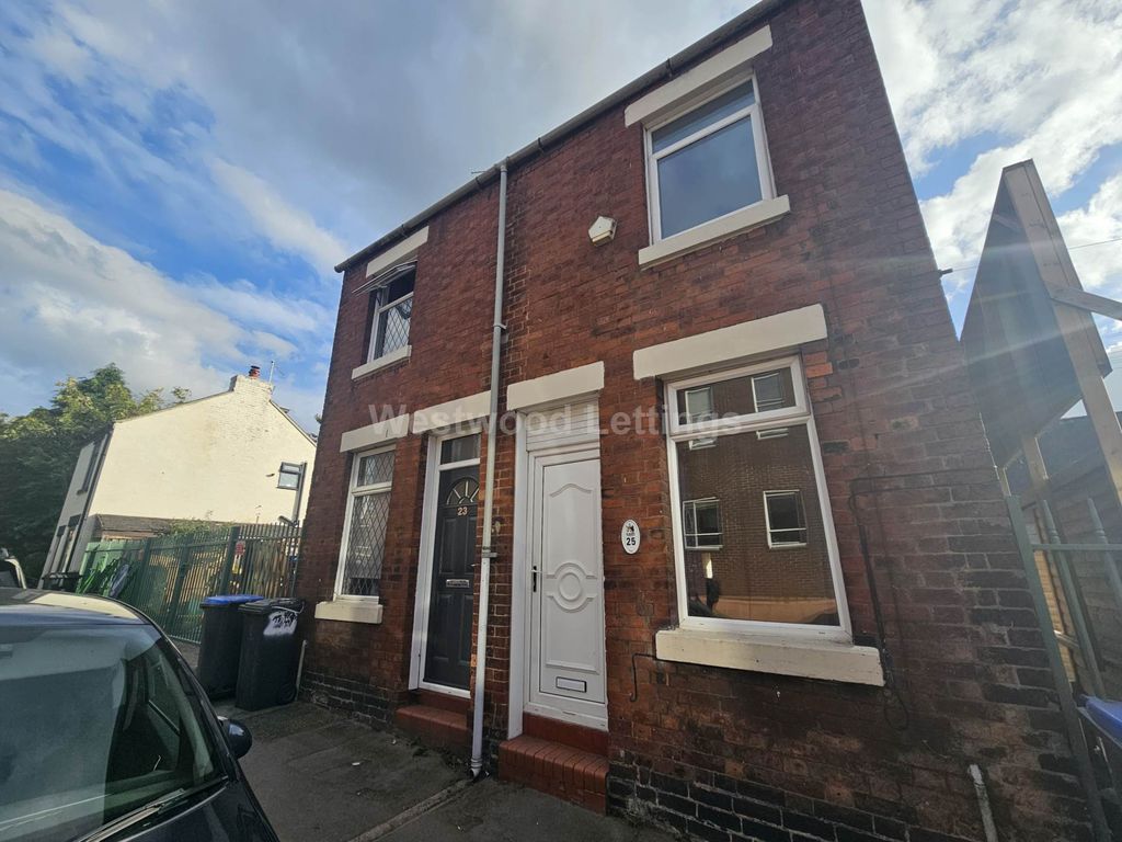 Property photo 1 of 9
