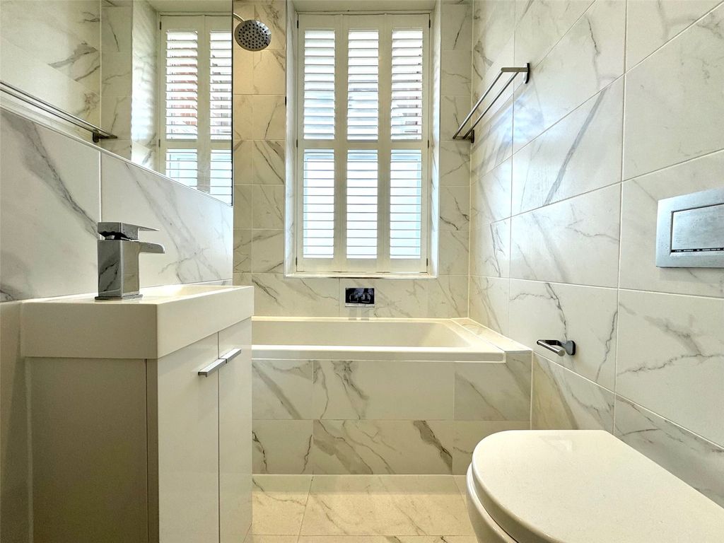 Property photo 3 of 5 Picture 3