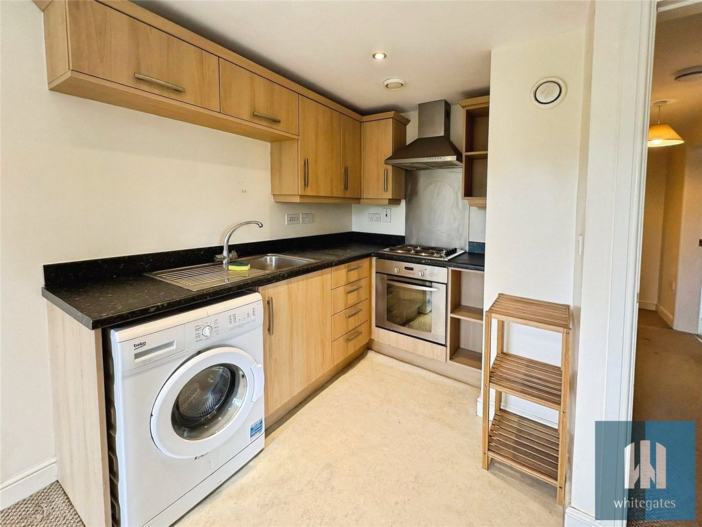 Property photo 2 of 12 Picture No. 20