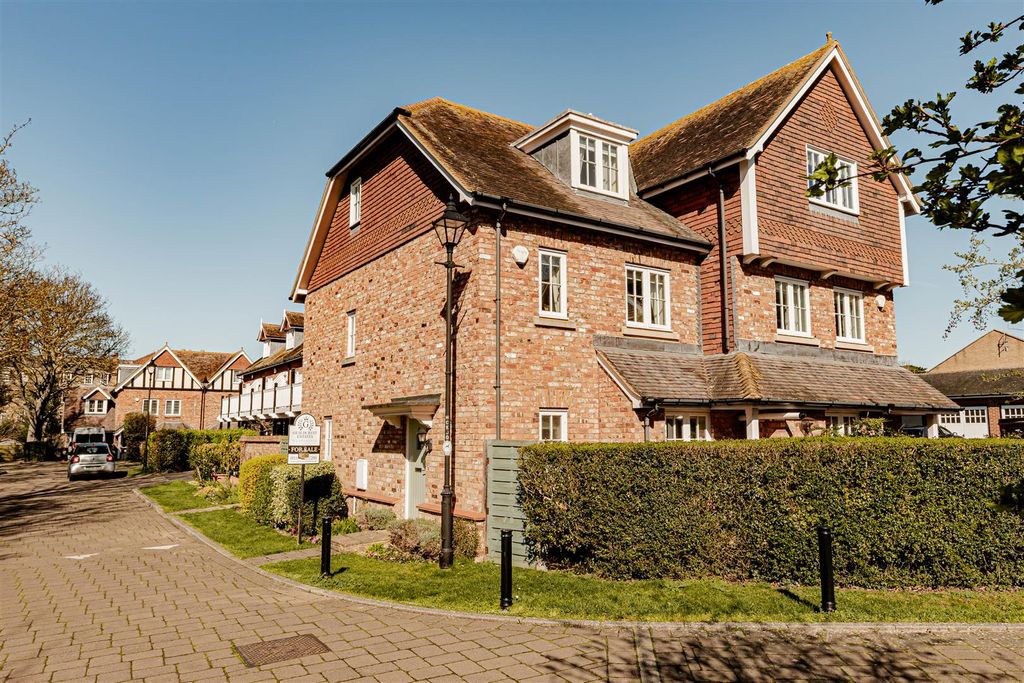 Property photo 1 of 32 L J Imaging-18.Jpg