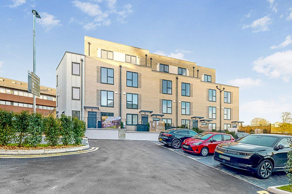 Property photo 1 of 27 Picture No. 28