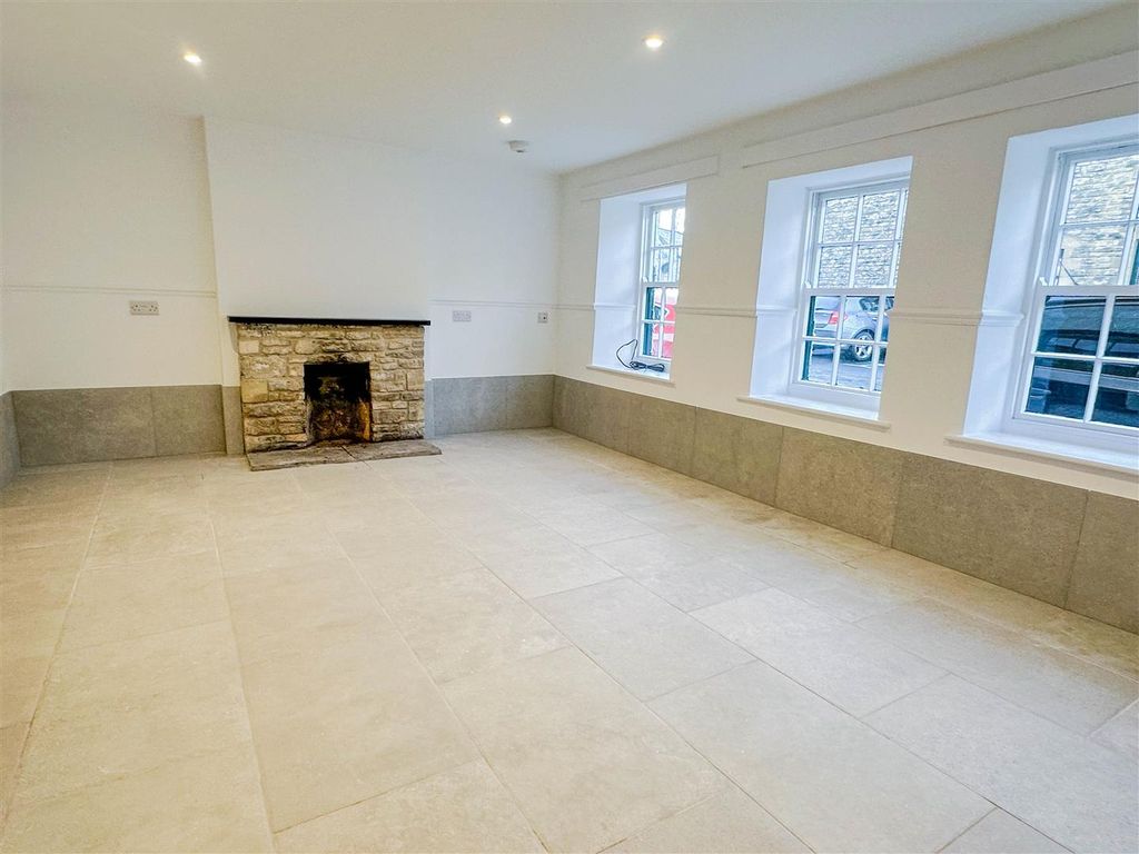 Property photo 2 of 12 Img_6431.Jpg