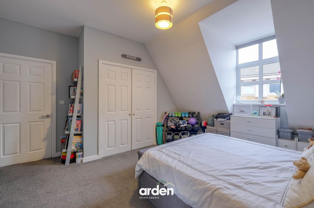 Property photo 3 of 16