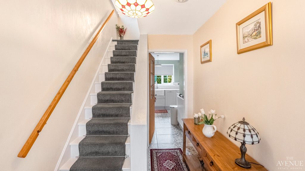 Property photo 2 of 40 5595463