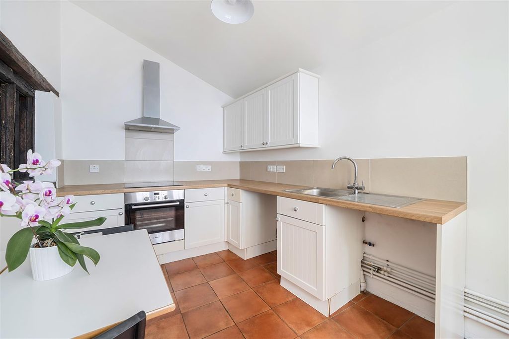 Property photo 2 of 18 1354822-11-68c41A4Deb0F7.Jpg