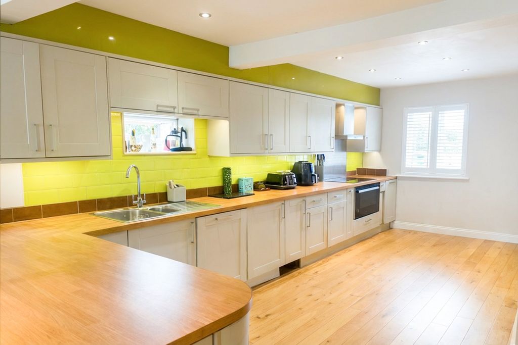 Property photo 3 of 14 4962507