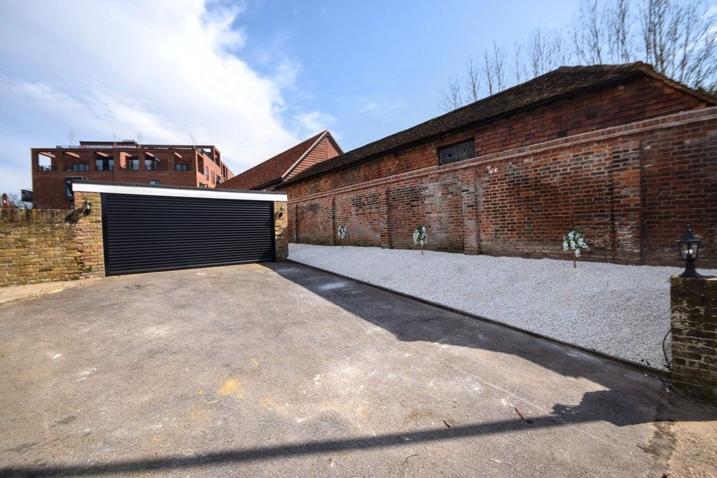 Property photo 2 of 19 Double Garage