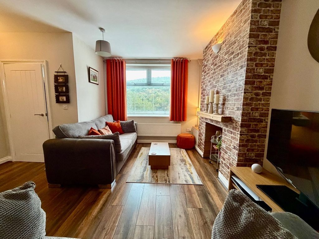 Property photo 2 of 38