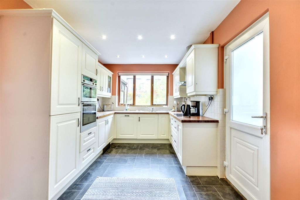 Property photo 2 of 24 Kitchen_3.Jpeg