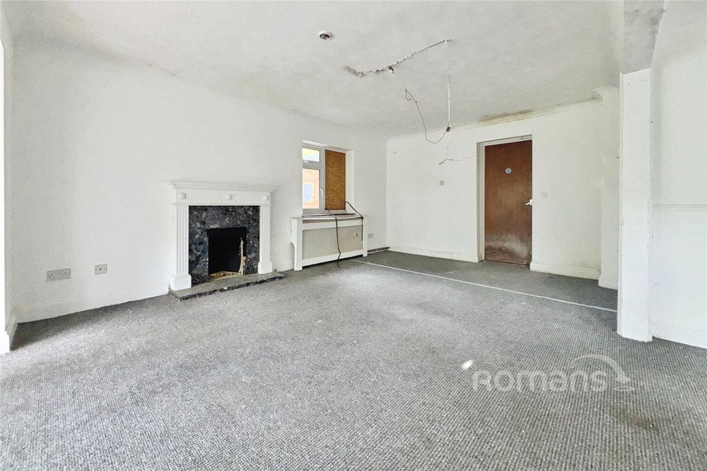 Property photo 3 of 30 Picture No. 08