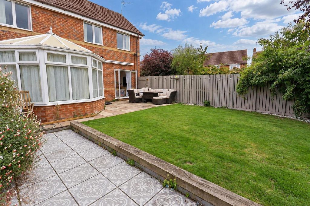Property photo 1 of 13 Garden.Png
