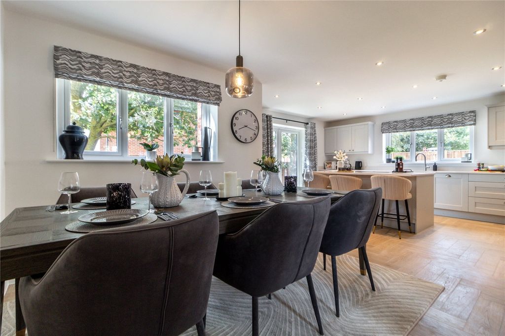 Property photo 3 of 21 Picture No. 06