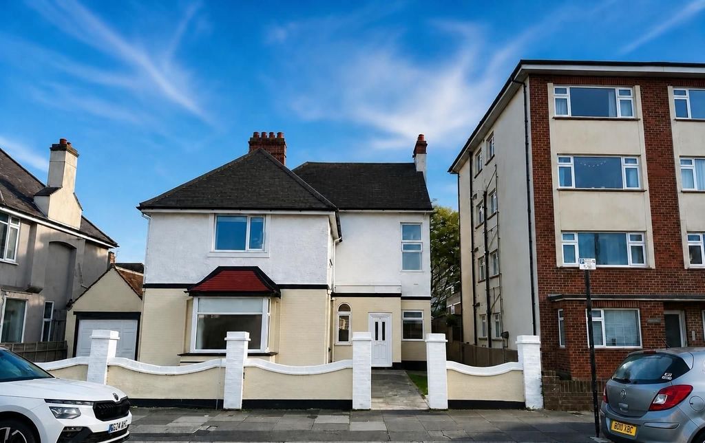 Property photo 1 of 21 1