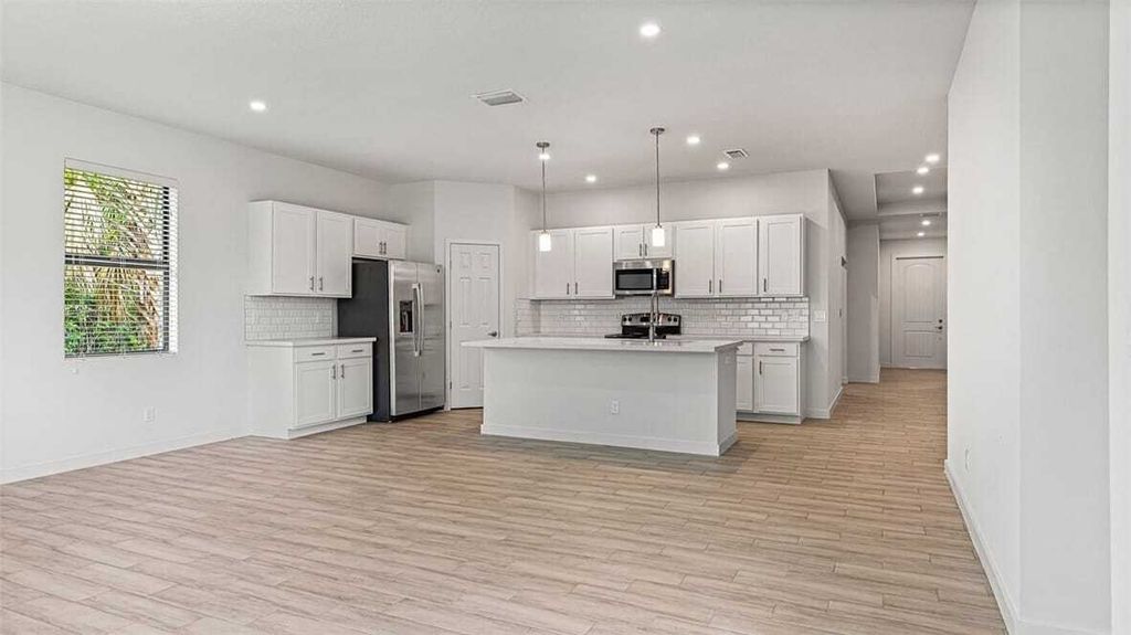 Property photo 3 of 31 <Alttext/>