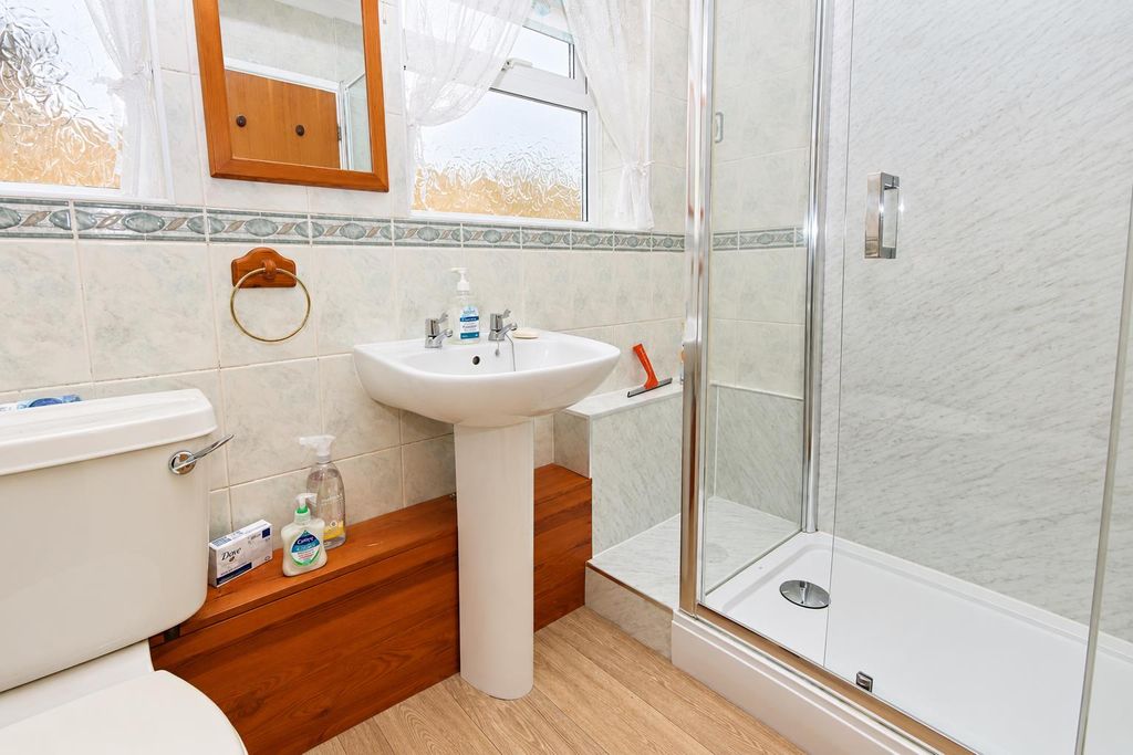 Property photo 2 of 12 1 (7).Png