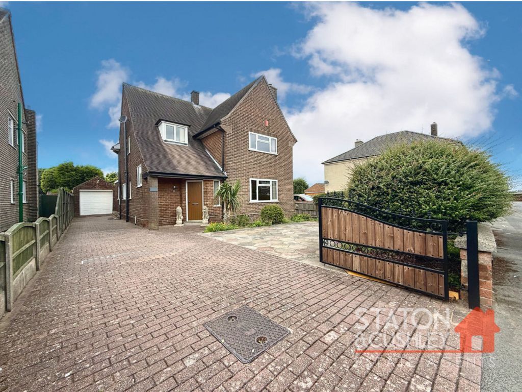 Property photo 3 of 31