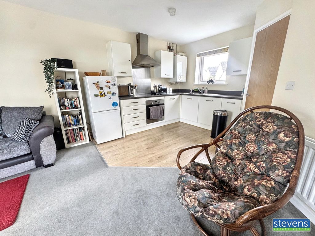 Property photo 2 of 8 Img_0850