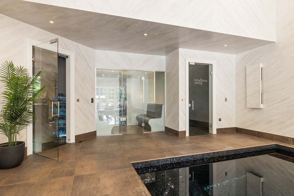 Additional image 13 of 8 bed detached house for saleAbbots Drive, Virginia Water GU25