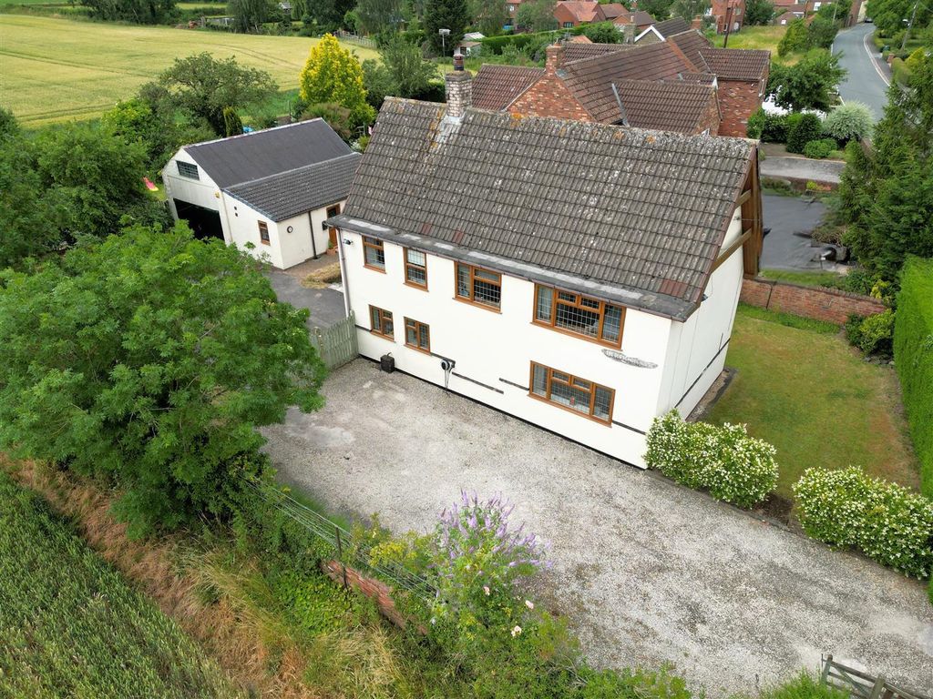 Property photo 1 of 28