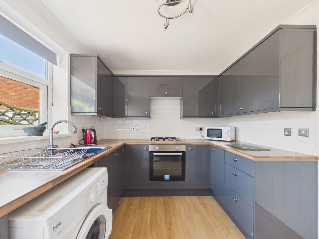 Property photo 2 of 20 4934966