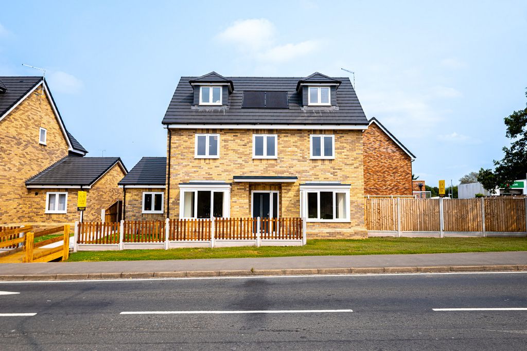 Property photo 1 of 21