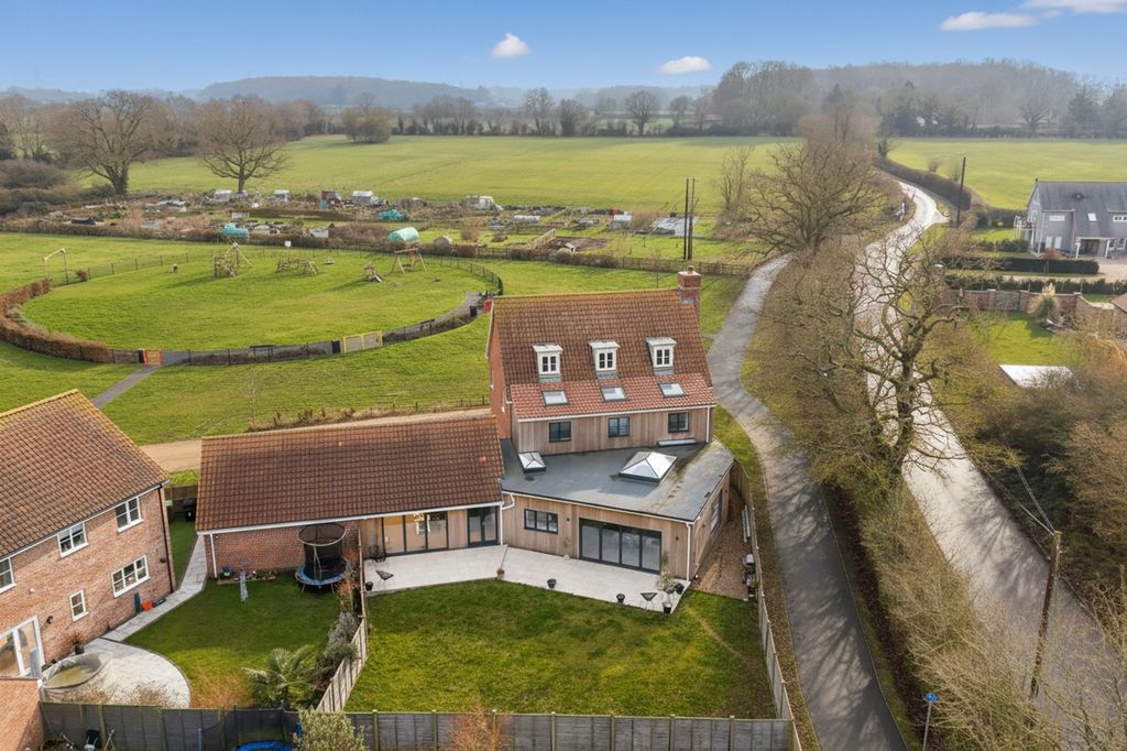 Property photo 1 of 48