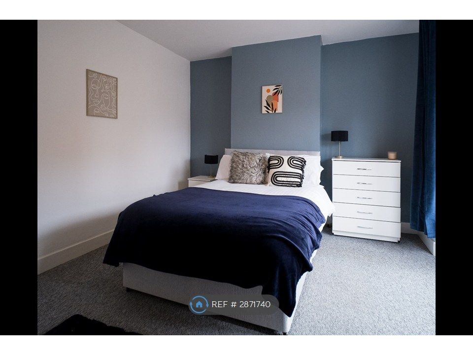 Property photo 3 of 32