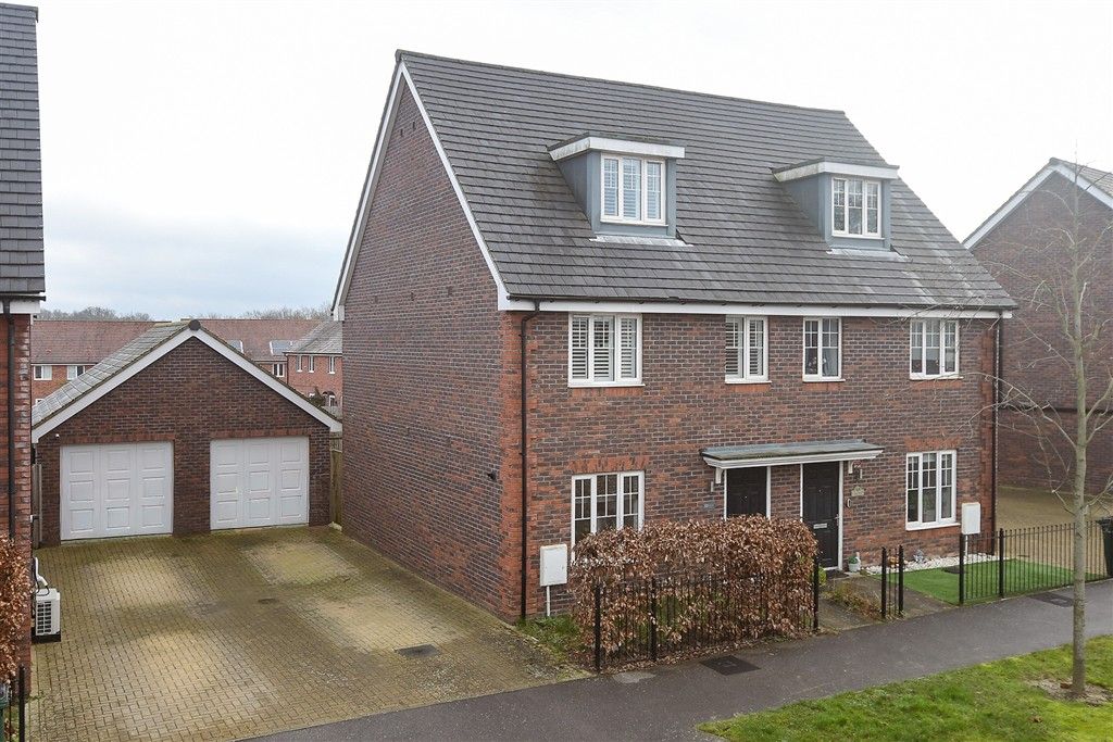 Property photo 1 of 15 External Feature